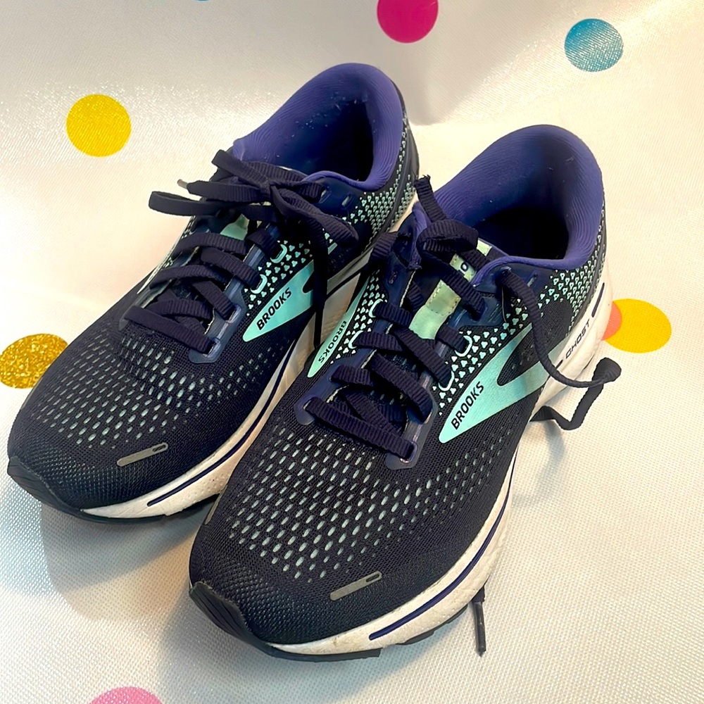 Womens Brooks